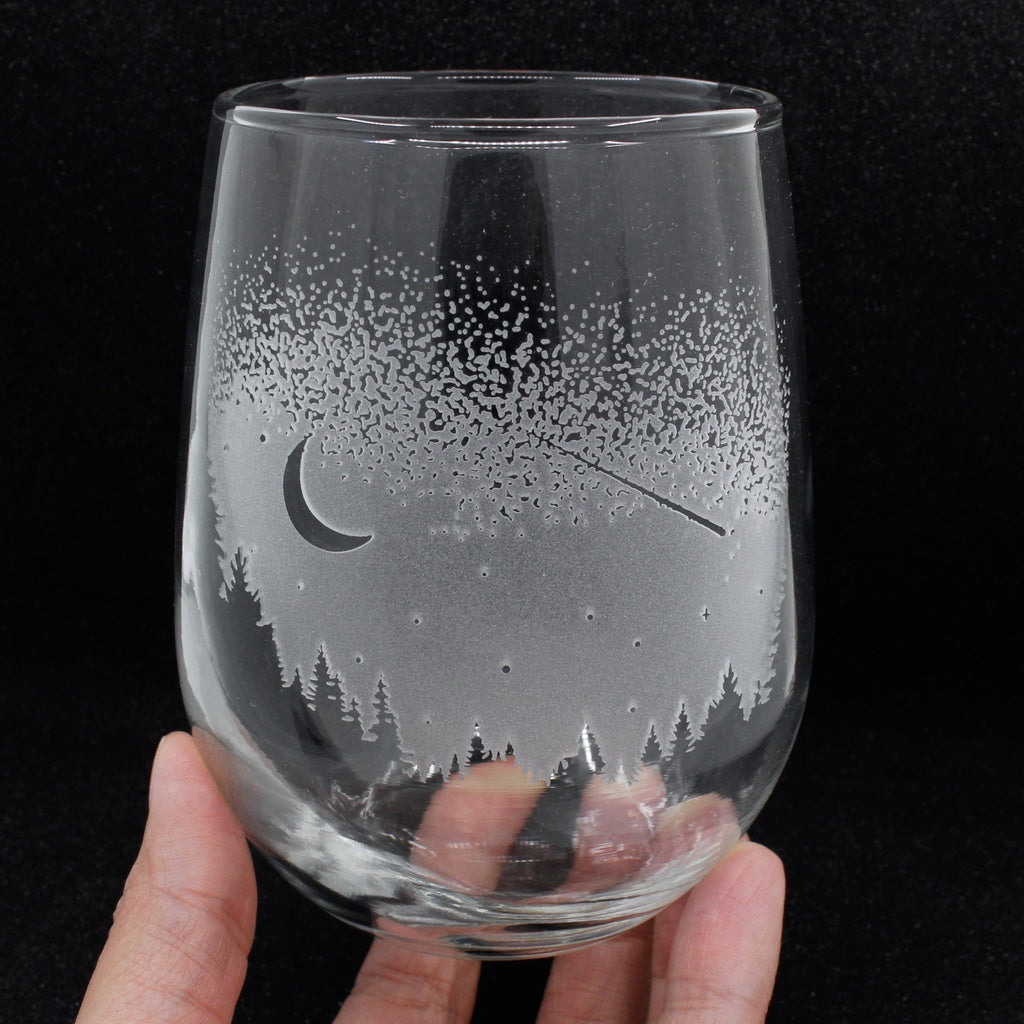 http://www.interstellarseller.com/cdn/shop/products/Moon-and-shooting-star-outer-space-engraved-stemless-wine-glass-2_1200x1200.jpg?v=1671399991
